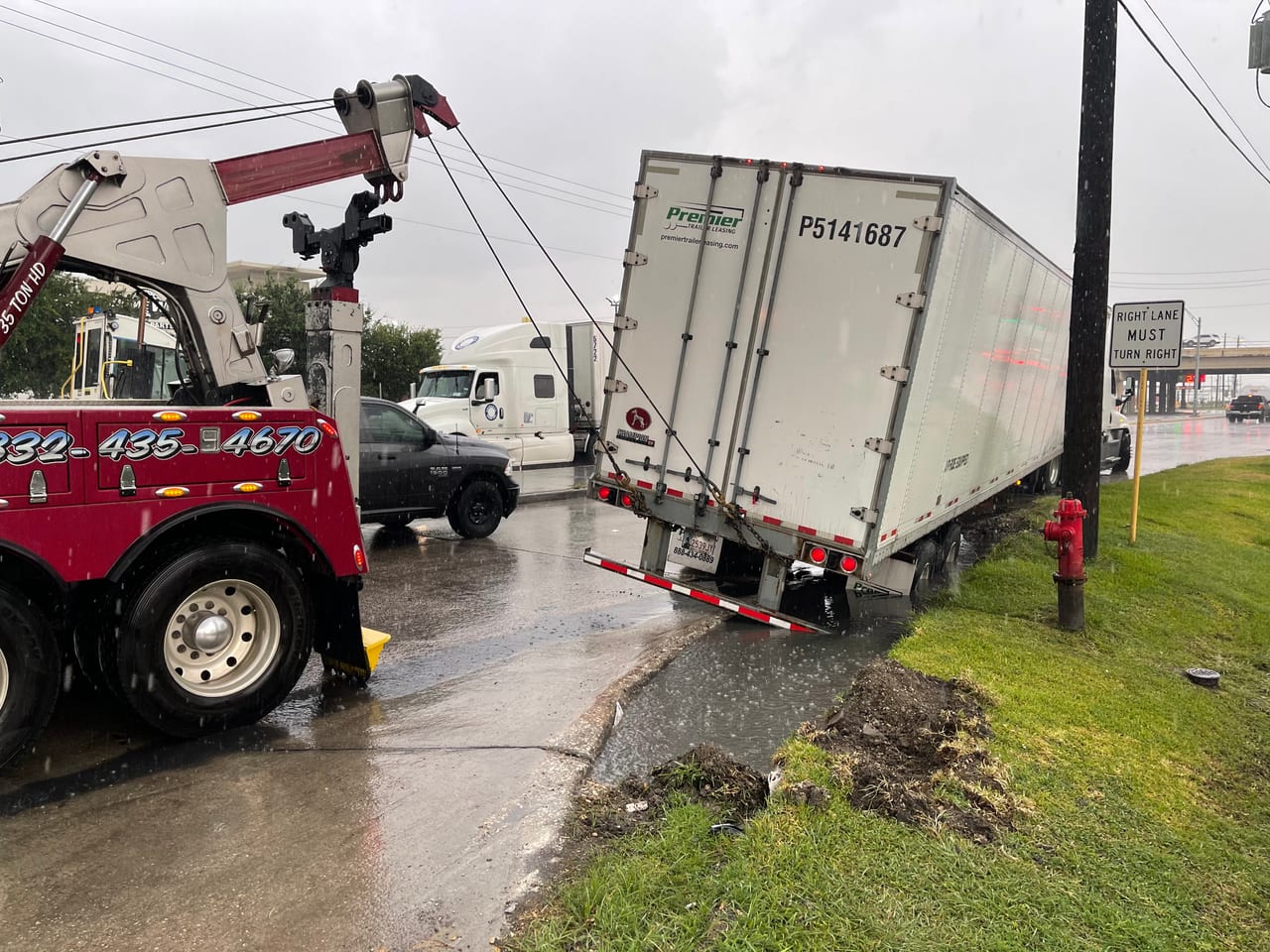 Commercial property towing and enforcement by Smith Towing & Recovery