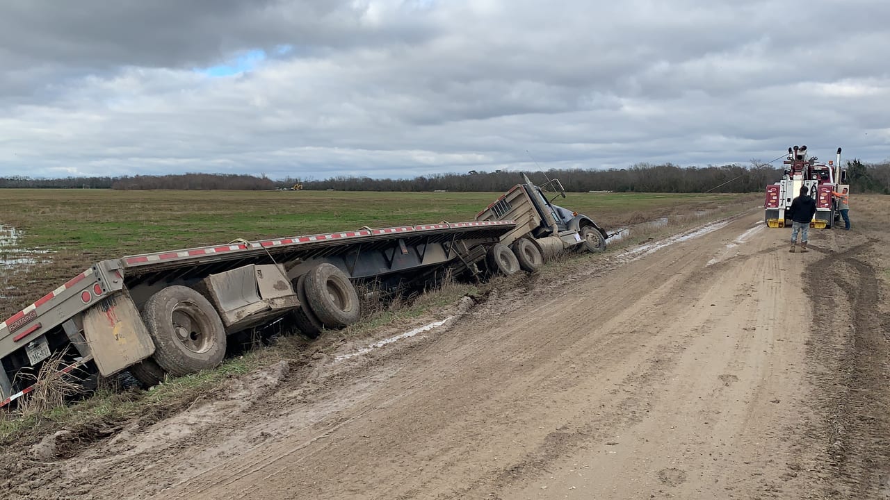 Trailer recovery in farmland